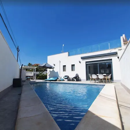 Arenas House Holiday home